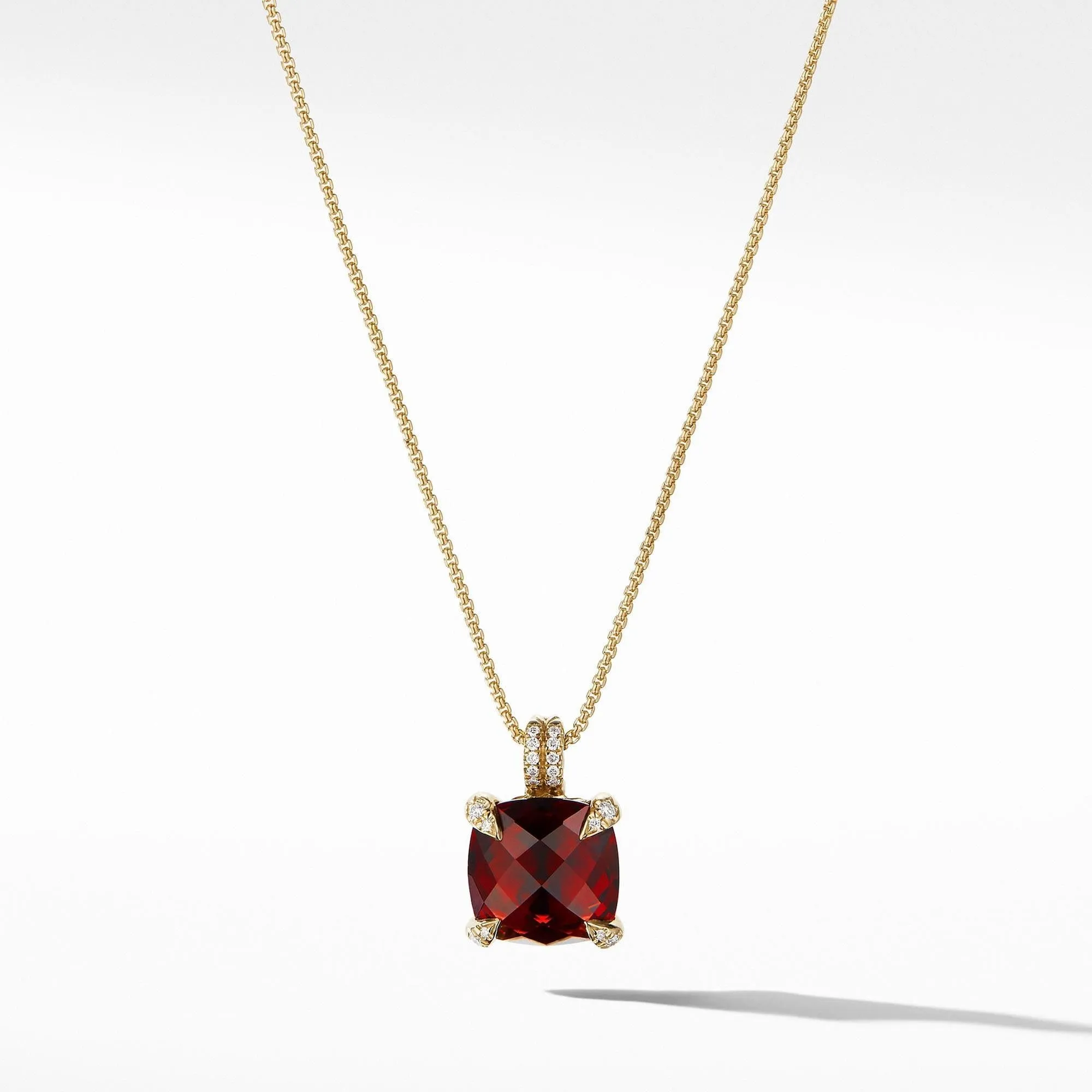 David Yurman Chatelaine Pendant Necklace with Garnet and Diamonds in 18k Gold, 11mm