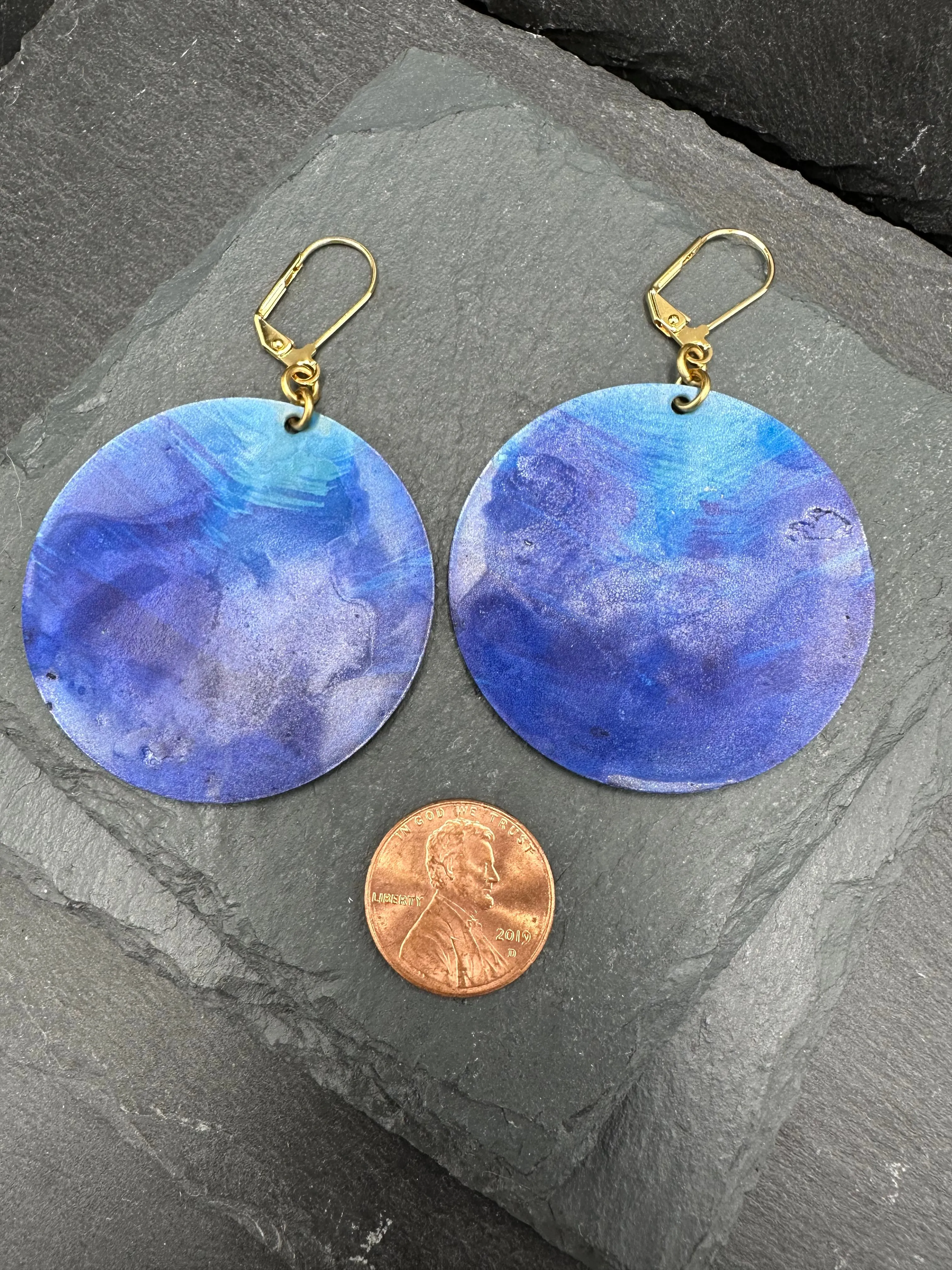 Lazuli Round Earrings