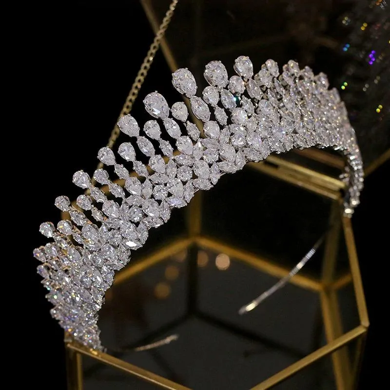 Queenly Water Drop Rhinestone Crown