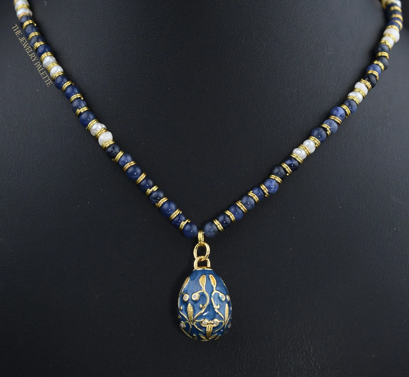 Tina lapis lazuli pendant choker necklace